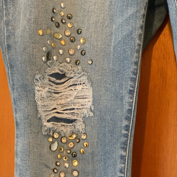 Lane Bryant Mid-Rise Super Stretch Skinny Jeans - Picture 5 of 9